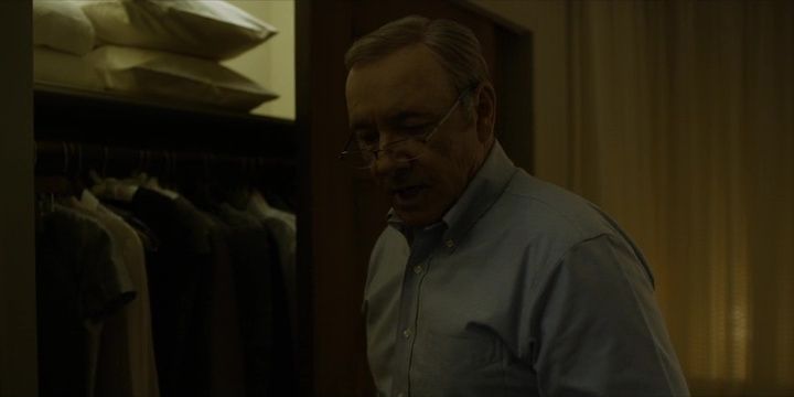 Карточный домик 4 сезон 1 серия