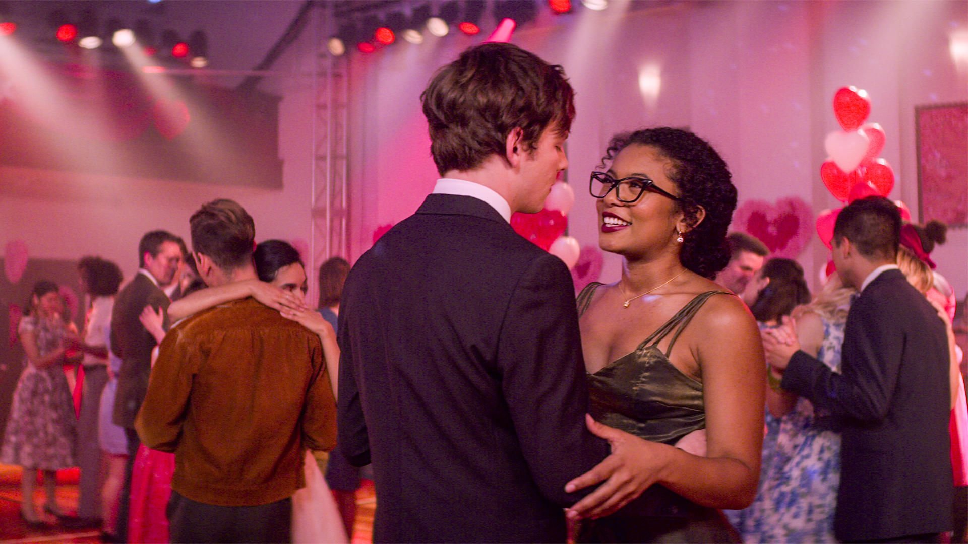 Леденящие душу приключения Сабрины 2 сезон 3 серия Леденящие душу приключения Сабрины 2 сезон 3 серия