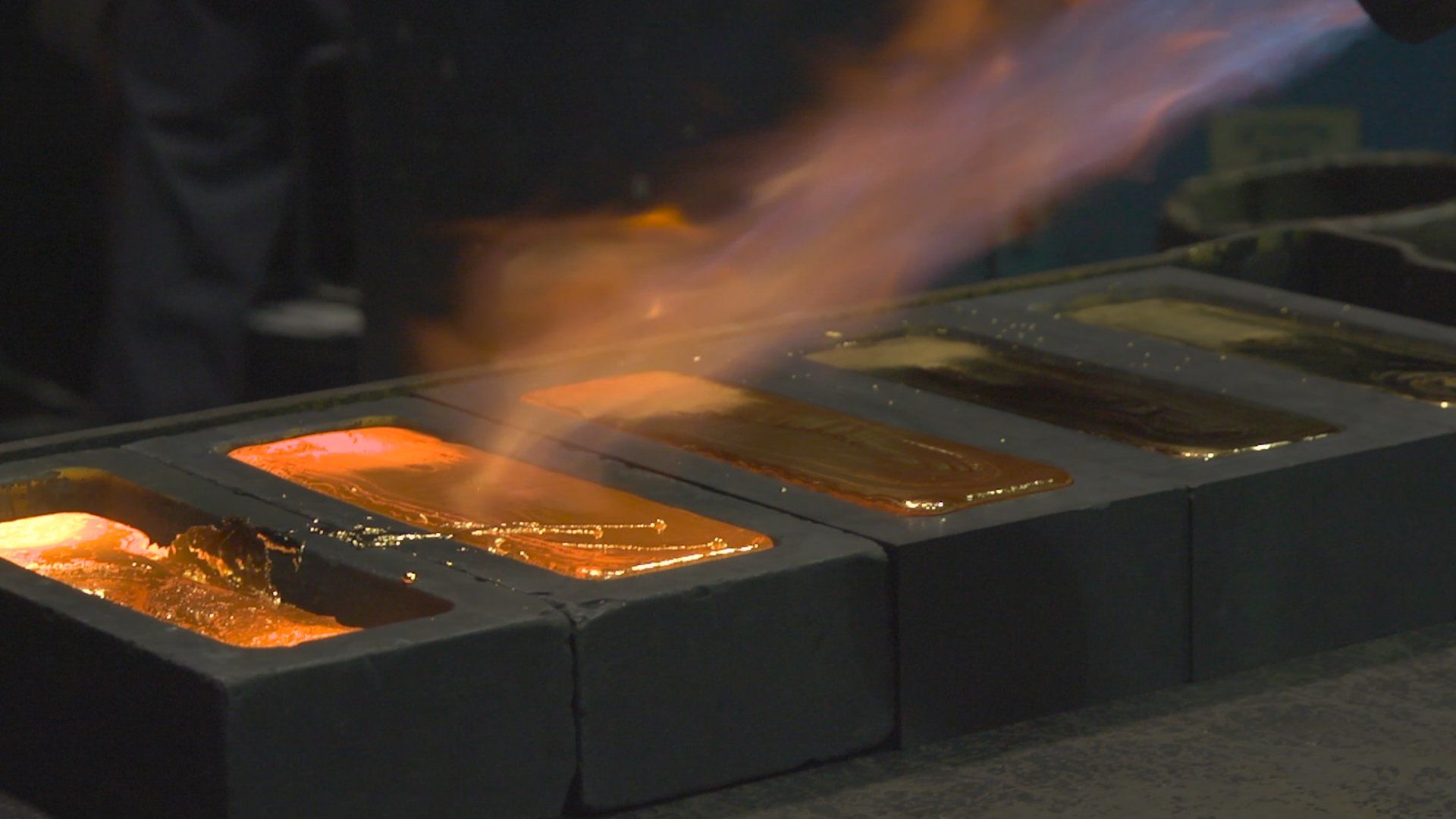 Грязные деньги 2 сезон 4 серия Грязные деньги 2 сезон 4 серия