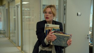 Любовь и анархия 1 сезон 1 серия