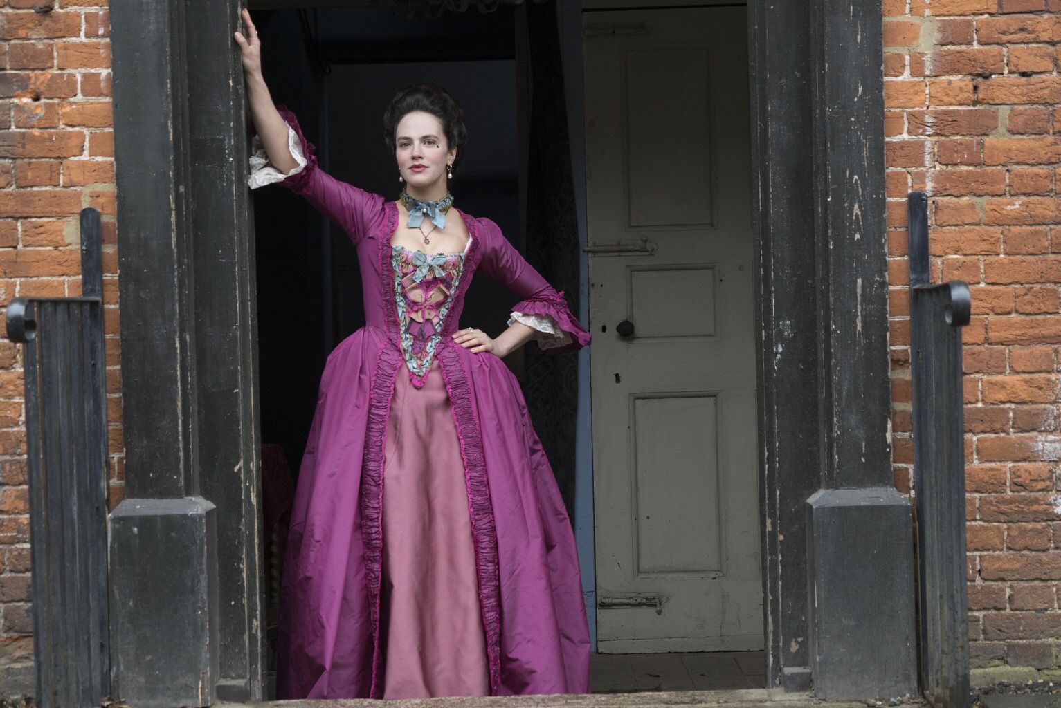 Куртизанки 2 сезон 8 серия Куртизанки 2 сезон 8 серия