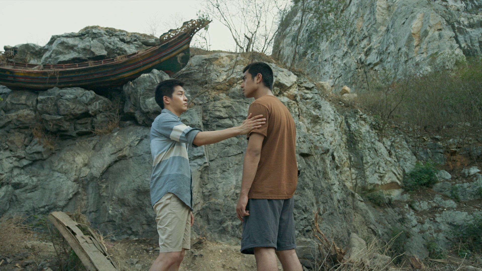 Отрезанные от мира 2 серия