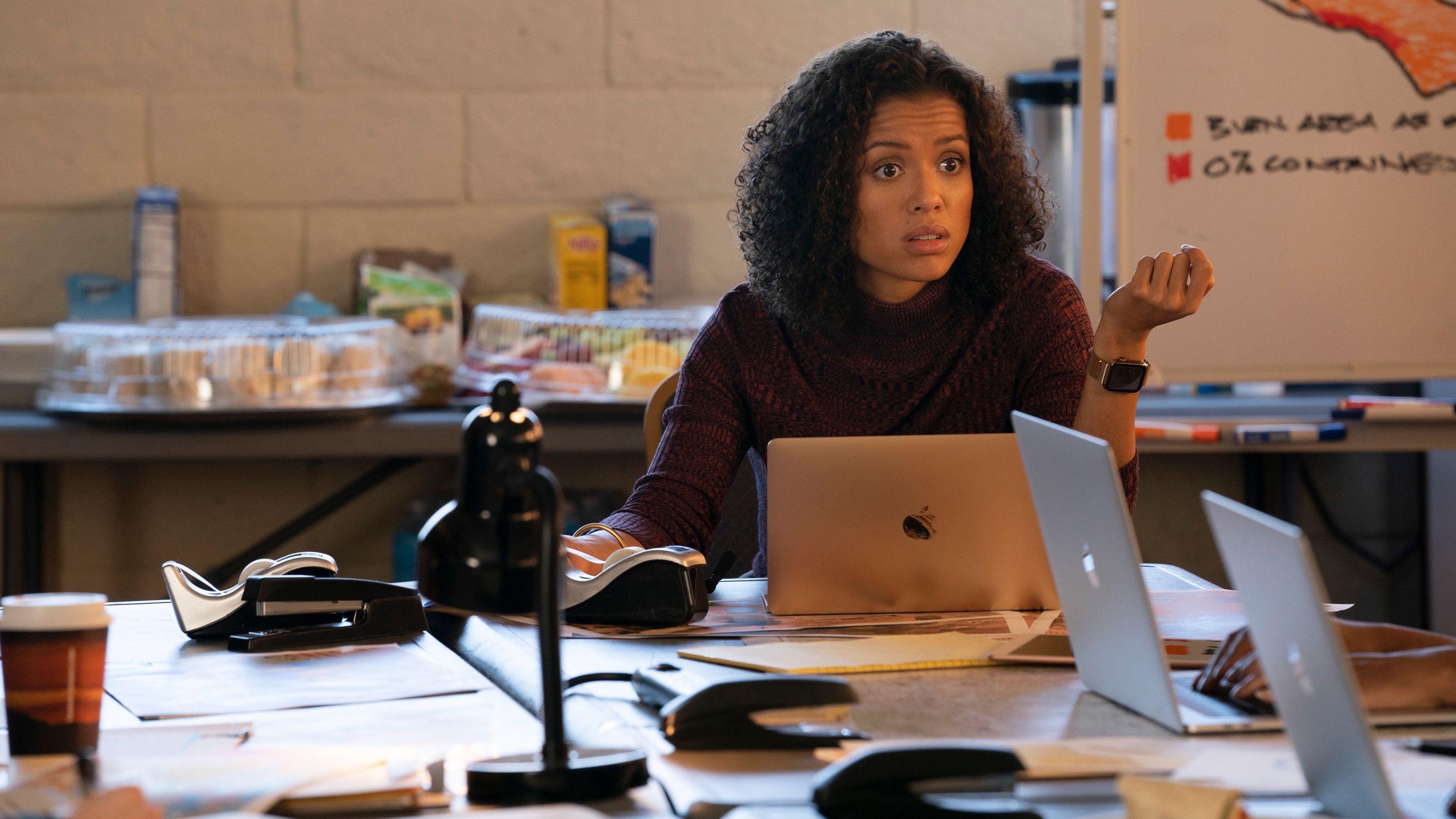 Утреннее шоу 6 серия