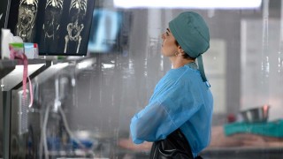 Коронер 2 сезон 1 серия