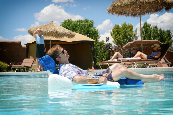 Лучше звоните Солу 2 сезон 1 серия Лучше звоните Солу 2 сезон 1 серия