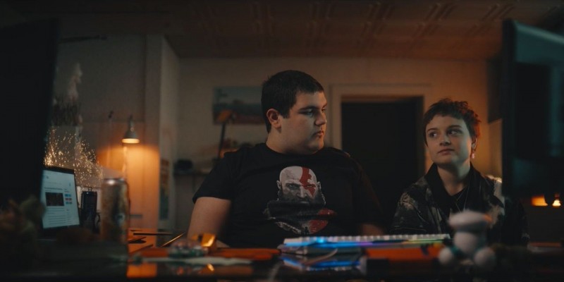 Как продавать наркотики онлайн 2 сезон 4 серия Как продавать наркотики онлайн 2 сезон 4 серия