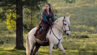 Проклятая 1 сезон 1 серия