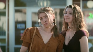 Молодые охотницы за головами 1 сезон 1 серия