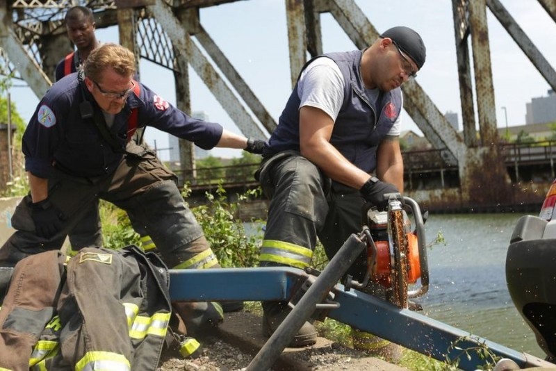 Чикаго в огне 3 сезон 2 серия