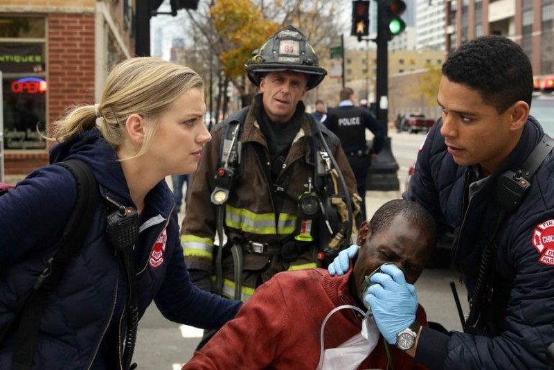 Чикаго в огне 3 сезон 9 серия Чикаго в огне 3 сезон 9 серия