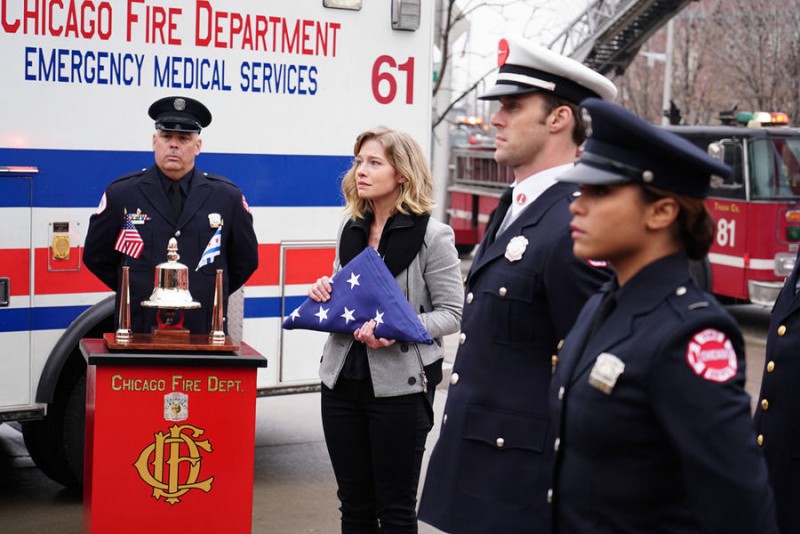 Чикаго в огне 3 сезон 13 серия Чикаго в огне 3 сезон 13 серия