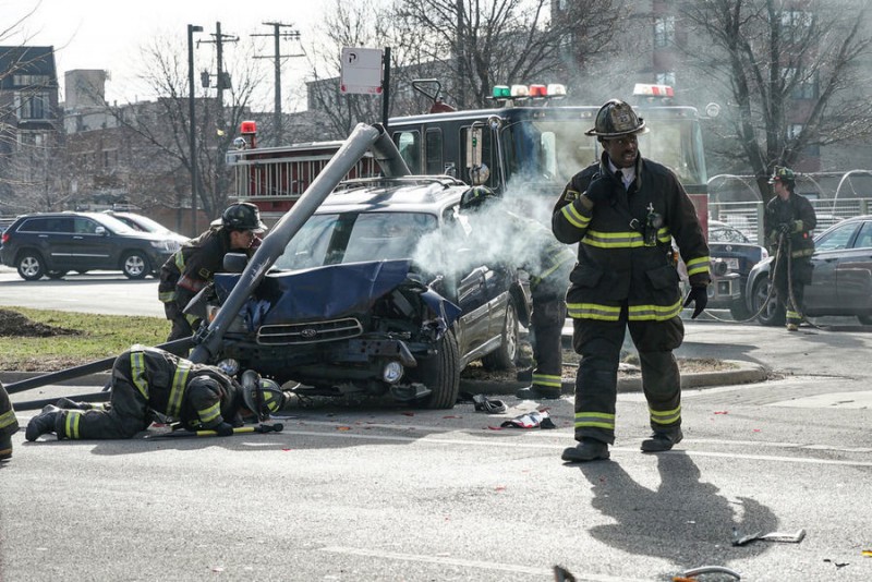 Чикаго в огне 3 сезон 20 серия Чикаго в огне 3 сезон 20 серия