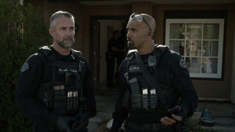 S. W. A. T.: Спецназ города ангелов 3 сезон 11 серия S. W. A. T.: Спецназ города ангелов 3 сезон 11 серия