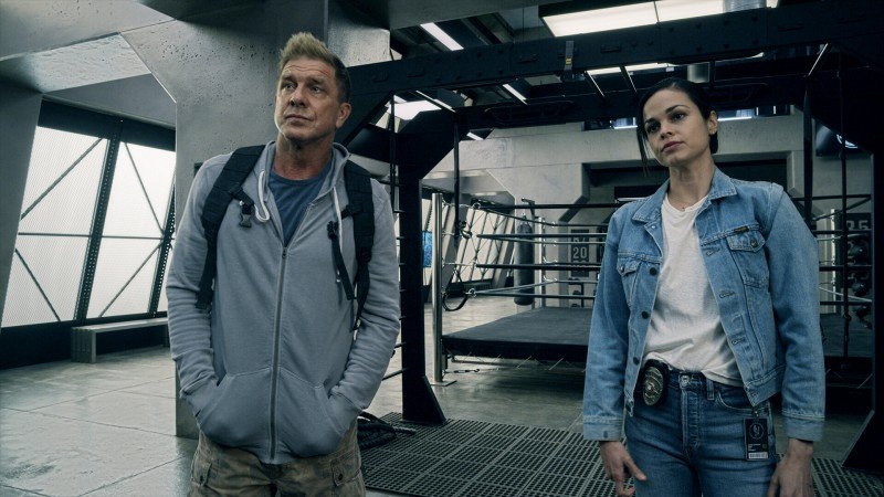 S. W. A. T.: Спецназ города ангелов 4 сезон 18 серия S. W. A. T.: Спецназ города ангелов 4 сезон 18 серия