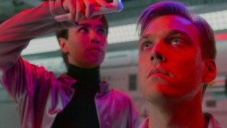 Иная жизнь 1 сезон 6 серия