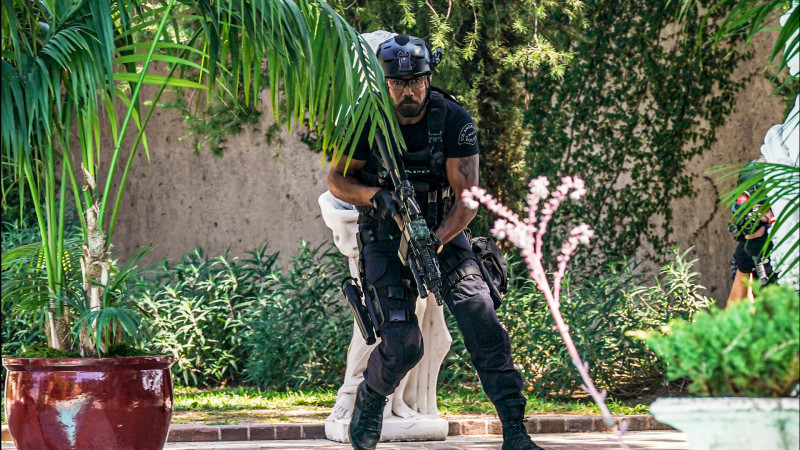 S. W. A. T.: Спецназ города ангелов 5 сезон 5 серия S. W. A. T.: Спецназ города ангелов 5 сезон 5 серия