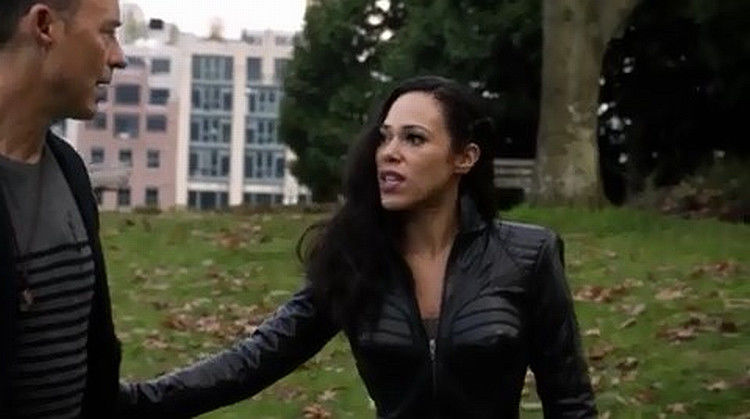 Флэш 3 сезон 11 серия Флэш 3 сезон 11 серия