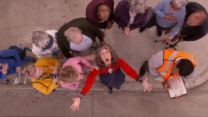 Грейс и Фрэнки 5 сезон 4 серия Грейс и Фрэнки 5 сезон 4 серия