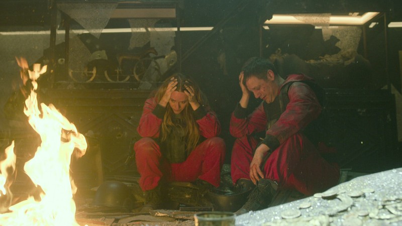 Бумажный дом 5 сезон 6 серия Бумажный дом 5 сезон 6 серия