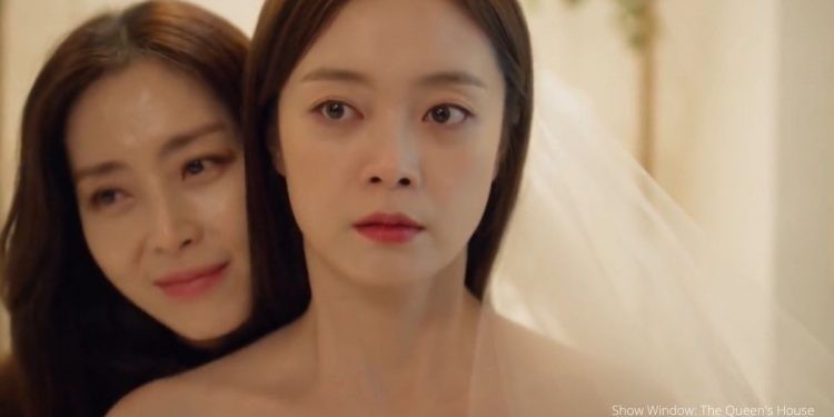 Снежное окно: Дом королевы 12 серия Снежное окно: Дом королевы 12 серия