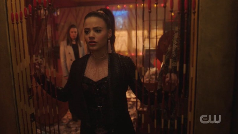 Зачарованные 18 серия