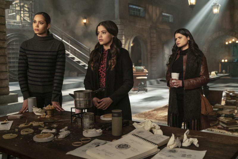 Зачарованные 2 сезон 15 серия Зачарованные 2 сезон 15 серия