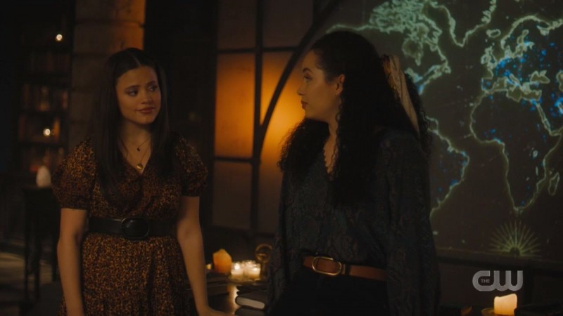 Зачарованные 3 сезон 2 серия Зачарованные 3 сезон 2 серия