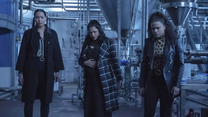 Зачарованные 3 сезон 17 серия Зачарованные 3 сезон 17 серия