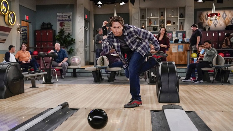 How We Roll 1 серия How We Roll 1 серия