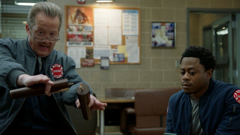 Чикаго в огне 10 сезон 21 серия Чикаго в огне 10 сезон 21 серия