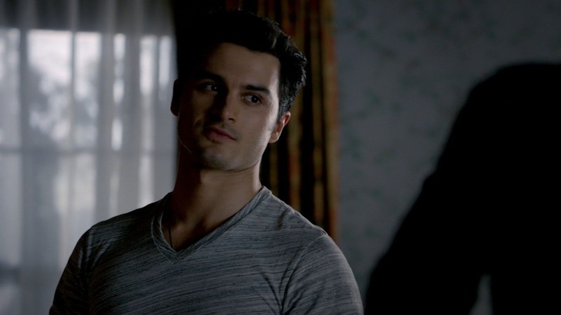 Дневники вампира 5 сезон 14 серия Дневники вампира 5 сезон 14 серия