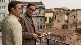 Шпион среди друзей 1 сезон 1 серия