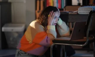 Квартира на двоих 1 сезон 1 серия