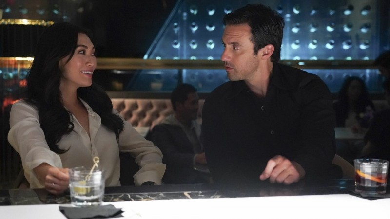 Твоя компания / Грязные игры 1 серия Твоя компания / Грязные игры 1 серия