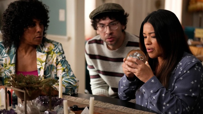 Еще не мертва 9 серия Еще не мертва 9 серия