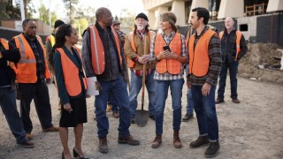 Твоя компания / Грязные игры 1 сезон 8 серия