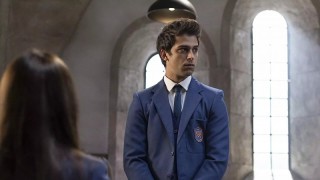 Чёрная лагуна: Вершины 2 сезон 1 серия