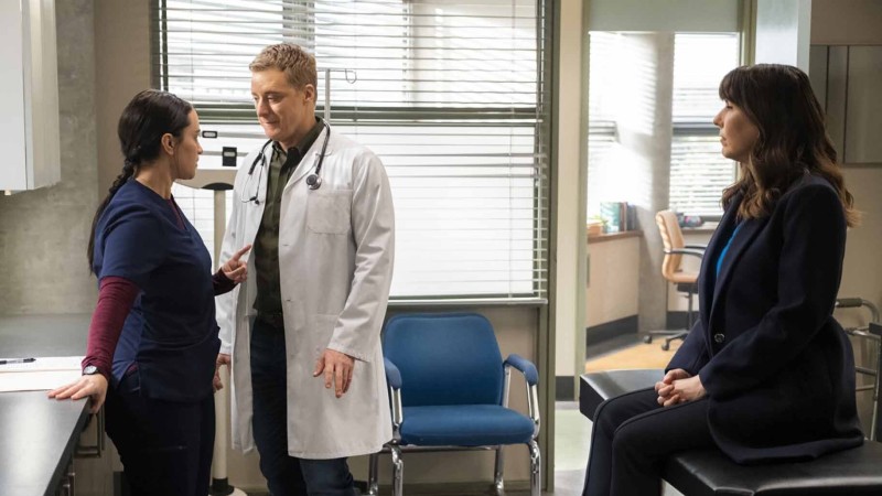 Засланец из космоса 3 сезон 4 серия Засланец из космоса 3 сезон 4 серия