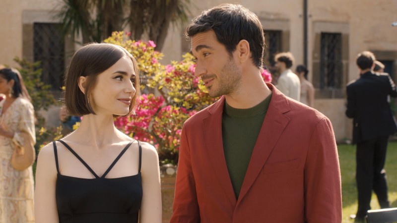 Эмили в Париже 5 сезон 1 серия Эмили в Париже 5 сезон 1 серия