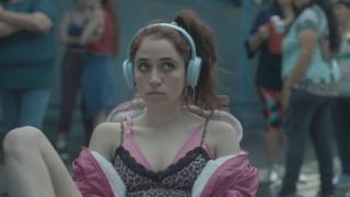 В грязи 2 сезон 1 серия