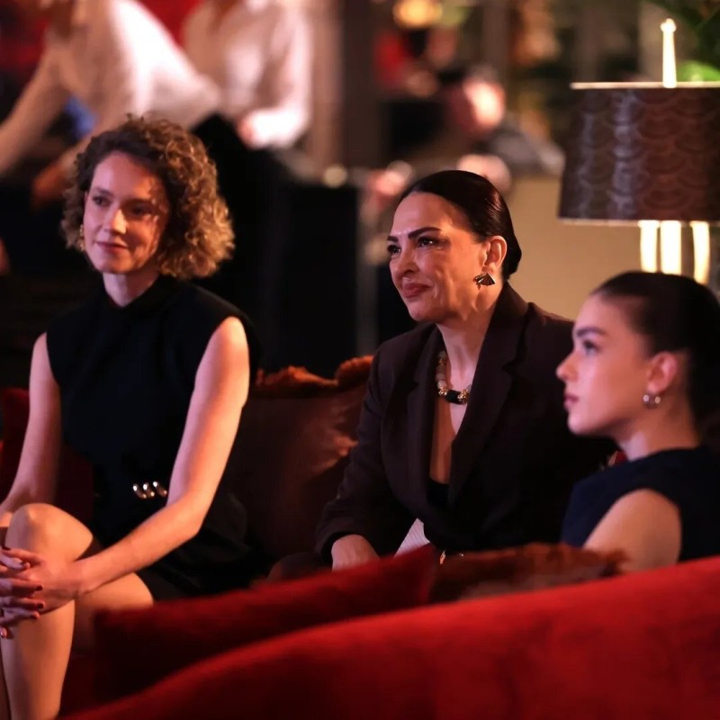 Под землёй 3 серия Под землёй 3 серия