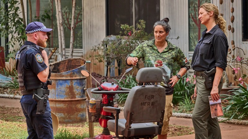 Дэдлок 2 сезон 4 серия Дэдлок 2 сезон 4 серия